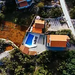 Holiday Ilovica - *