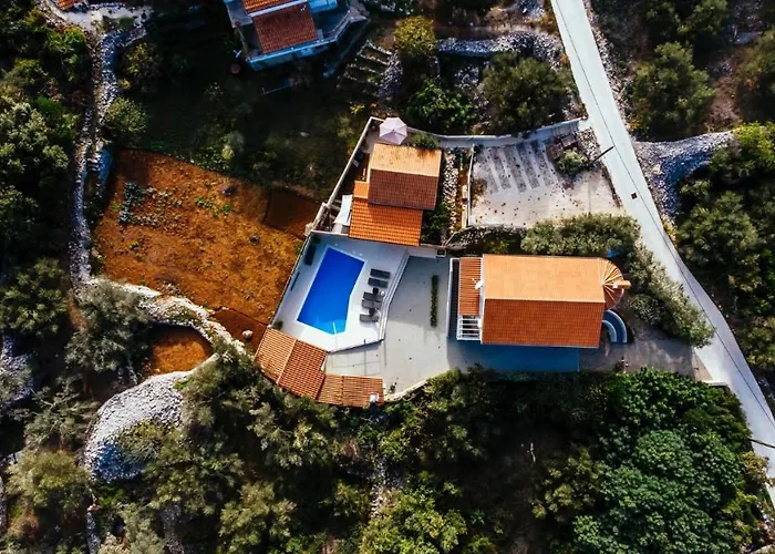 Holiday Ilovica - *